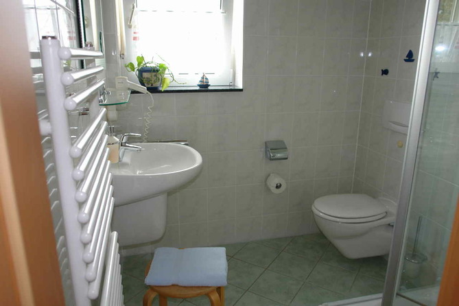 Appartement in Heringsdorf - Schön App. EG - Bad mit DU-WC