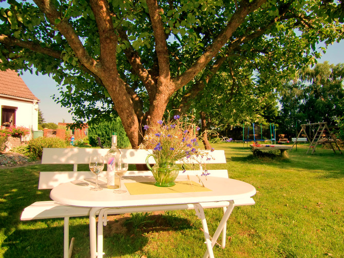 Ferienwohnung in Tremt - Zum Naturstrand - Im Garten