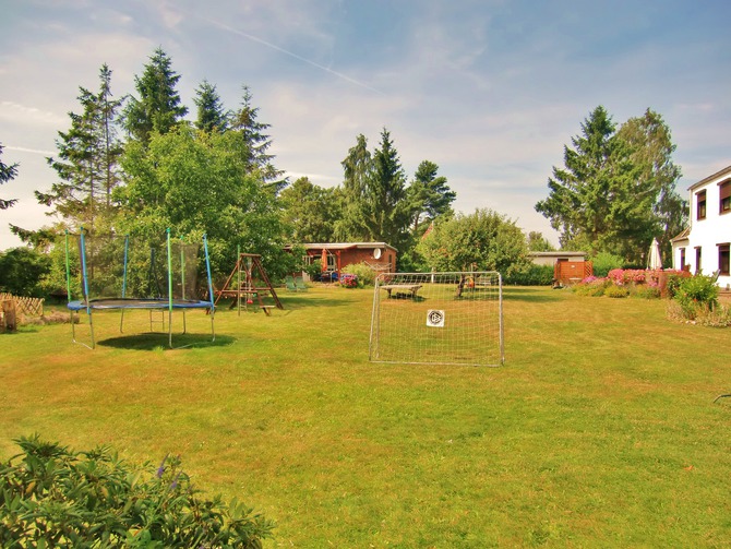 Ferienwohnung in Tremt - Zum Naturstrand - Viel Platz zum Spielen und Toben