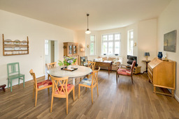 Ferienwohnung 3 mit gr. Terrasse und Wasserblick
