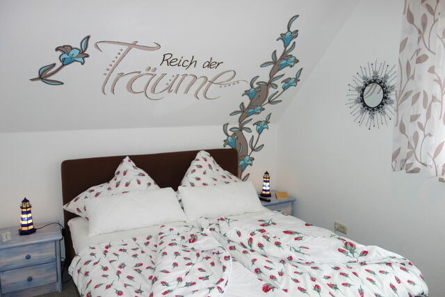 Ferienhaus in Zingst - SONDERPREISE Juni/ September 2025 --- beliebtes FH "Möwe" - nur 2 Minuten vom Strand... WLAN inklusive... - Bild 7