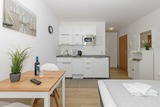 Ferienwohnung in K&uuml;hlungsborn - Terrassenwohnung in Strandn&auml;he - 150m zum Strand - Bild 2