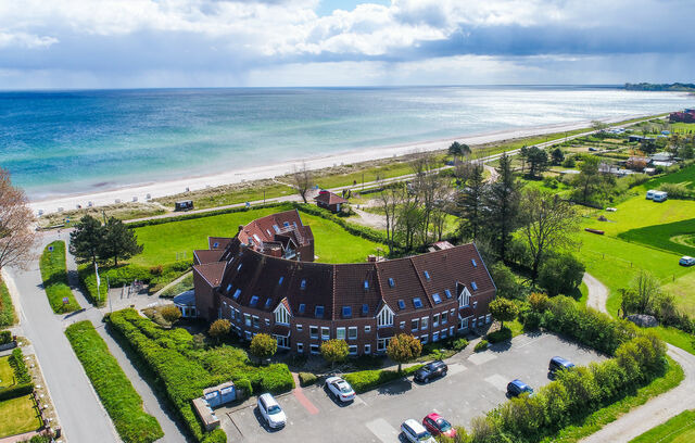 Ferienwohnung in Kronsgaard - Terrassen-Fewo "Ankerplatz" direkt am Ostseestrand inkl. Schwimmbad - Bild 3