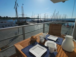 Apartment 10 - "Borbyblick" - Blickrichtung Hafen und offene See