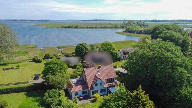 Ferienhaus in Garz - Familienferienhaus R&uuml;genbrise - Gemeinsames Urlauben mit Steg und Boot auf R&uuml;gen - alles inklusive und 5 B&auml;der - Bild 21