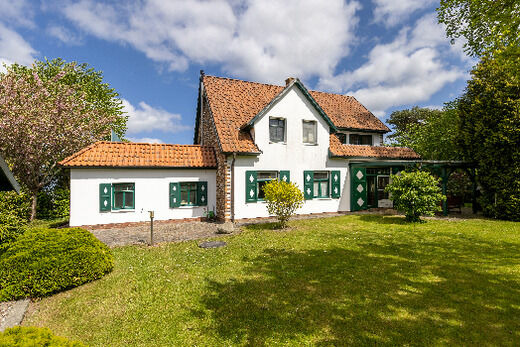 Ferienhaus in Garz - Familienferienhaus R&uuml;genbrise - Gemeinsames Urlauben mit Steg und Boot auf R&uuml;gen - alles inklusive und 5 B&auml;der - Bild 23