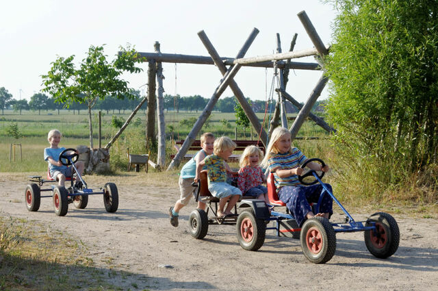 Ferienwohnung in Grube - Erdgeschoss, &uuml;berdachte Terrasse, Familienbett, Holzfu&szlig;boden - Bild 10